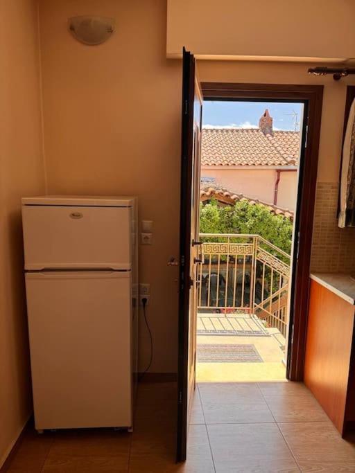 Family Woodland Oasis Vipgreece Apartment Kirinthos Luaran gambar