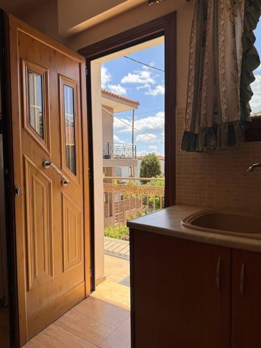 Family Woodland Oasis Vipgreece Apartment Kirinthos Luaran gambar