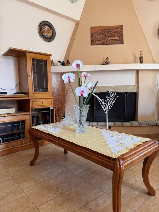 Family Woodland Oasis Vipgreece Apartment Kirinthos Luaran gambar