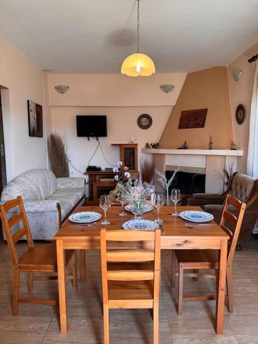 Family Woodland Oasis Vipgreece Apartment Kirinthos Luaran gambar
